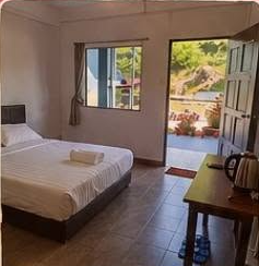Queen Room at RizQ Resort